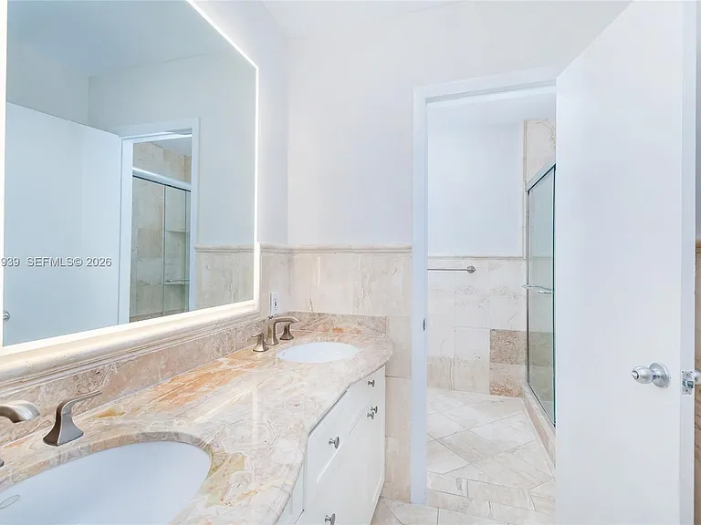 310 Harbor Ct — Photo 21