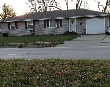 3501 N Sterling Ave, Peoria, IL, 61604