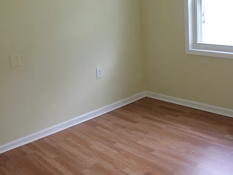 26739 Syracuse Ave — Photo 10