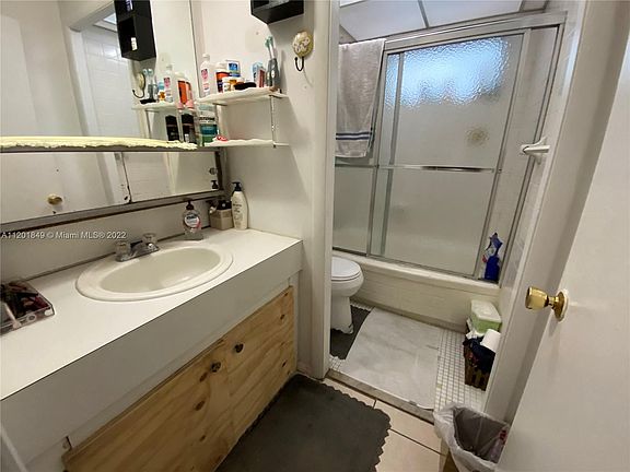 4th image of 1620 West Ave APT 204