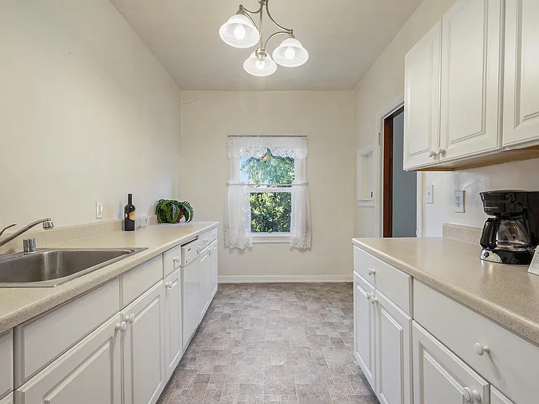 365 Hanover Ave #106 — Photo 5