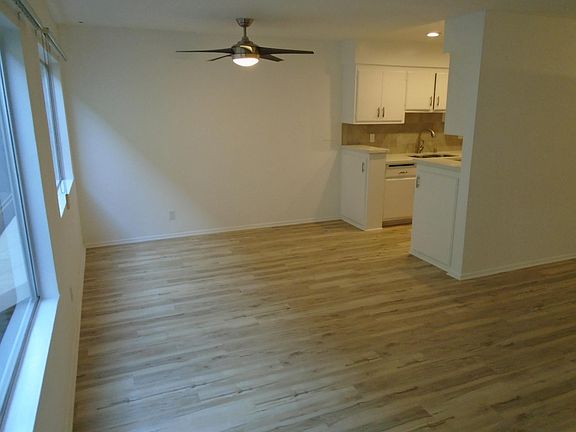 4th image of 11810 Mayfield Ave APT 100
