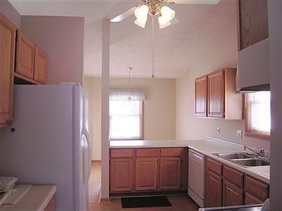 4th image of 9443 Sugar Bend Trl