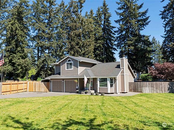 2nd image of 10515 191st Avenue Ct E