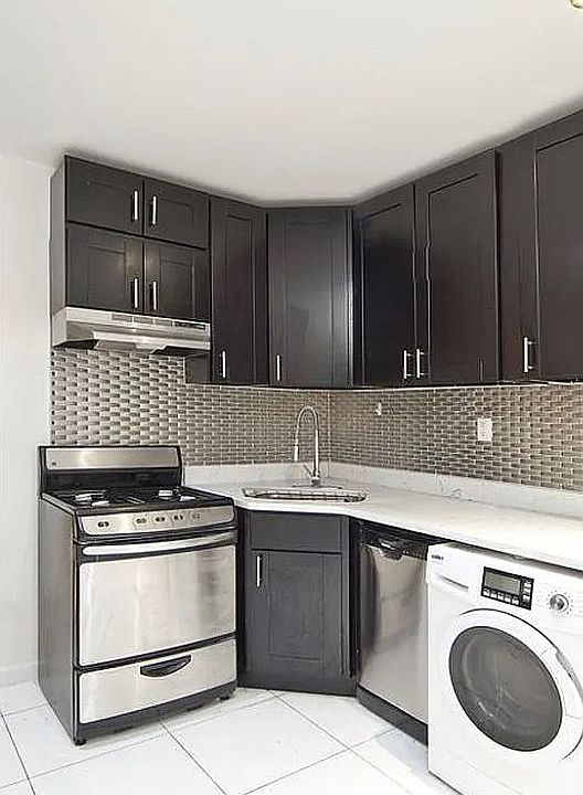 1st image of 10 Manhattan Ave APT 3D