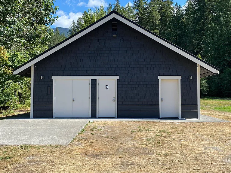 10443 Mount Baker Hwy #6 — Photo 15