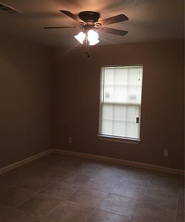 4th image of 1330 Carroll Ave