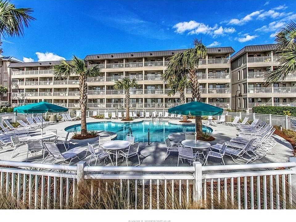 1st image of 43 Forest Dr APT 218