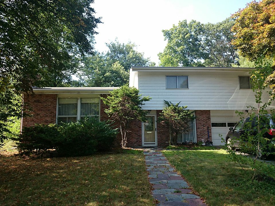 2nd image of 88 Harwich Rd