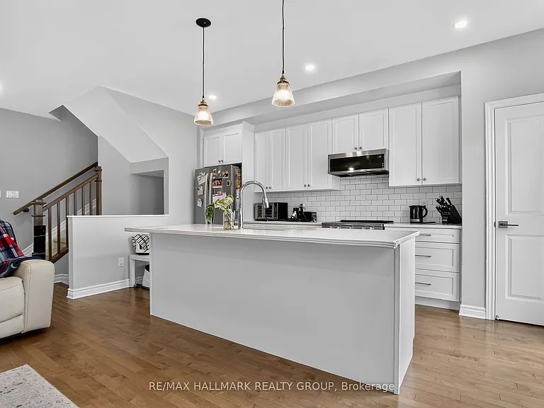 420 Kayak St — Photo 12