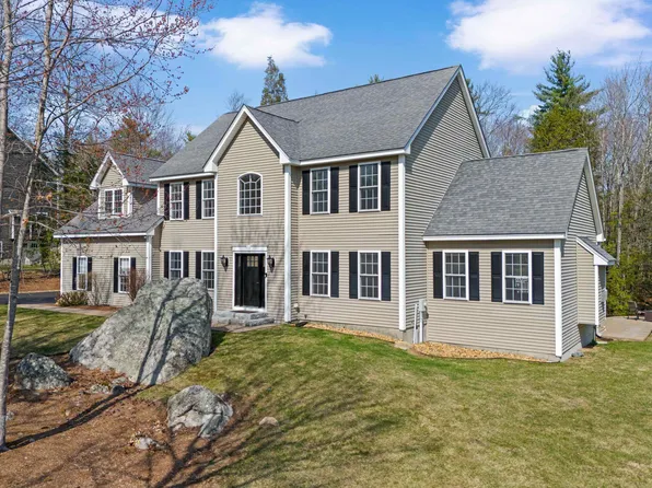 23 Tamar Drive, Goffstown, NH 03045