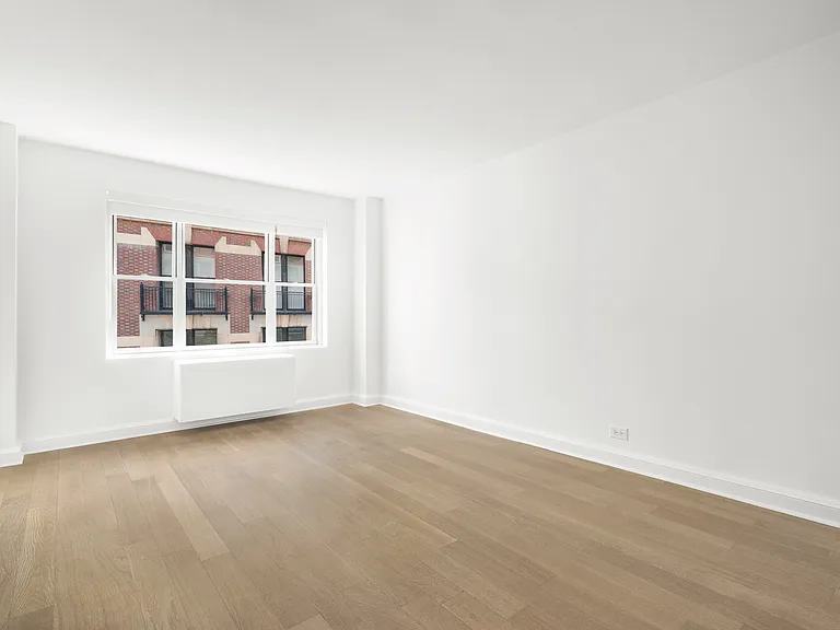136 E 55th St #9-K — Photo 11