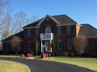 1037 Soyer Cir, Forest, VA 24551