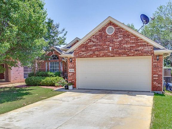 3rd image of 12724 Red Cedar Dr
