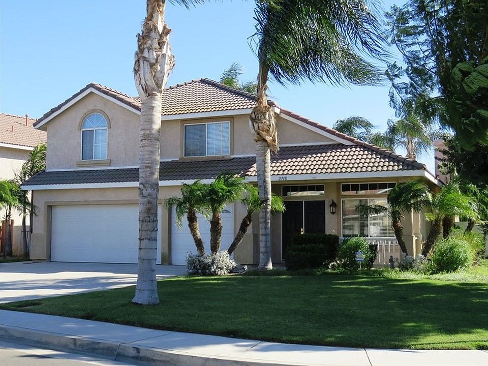 1st image of 2718 E Black Horse Dr