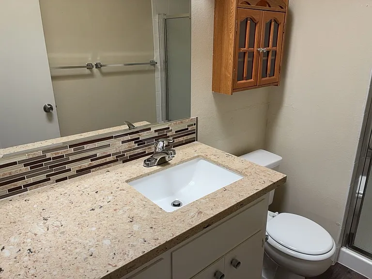 611 Isla Pl — Photo 18