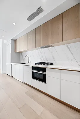 Rented by REAL New York | media 17