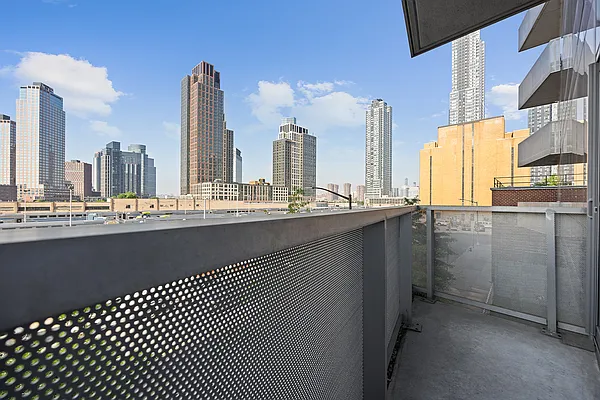 Sold by Corcoran | media 6