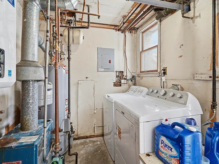 55 Leroy Ave #1 — Photo 10