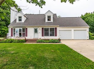 1901 E 1525 North Rd, Shelbyville, IL 62565