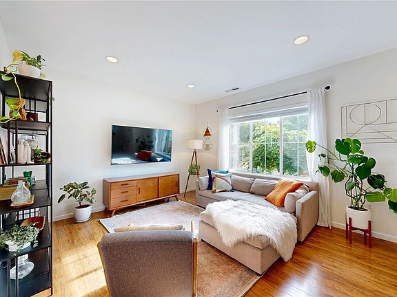 2nd image of 14415 267th Court NE