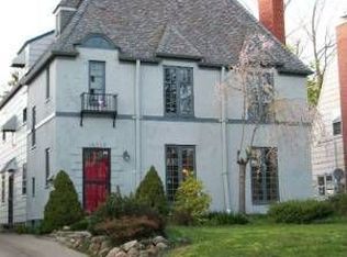 18419 Newell Rd #UPR, Shaker Hts, OH 44122