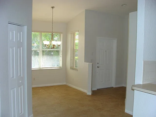 3 bed, 1632 sqft, $3,300 — Photo 4
