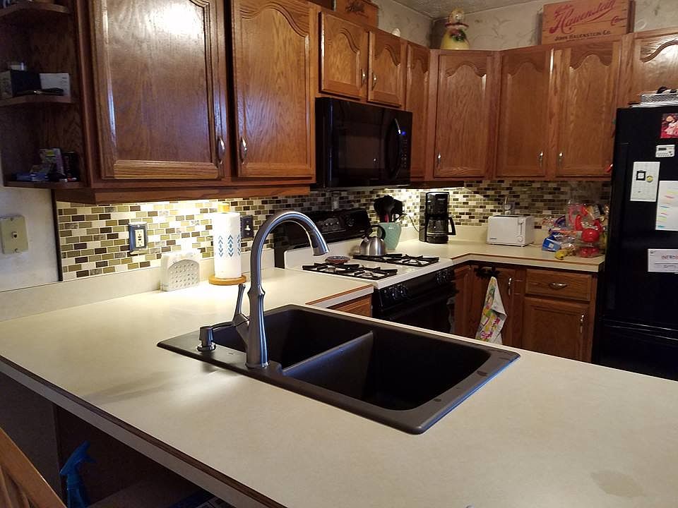 1st image of 195 Pineview Dr NE