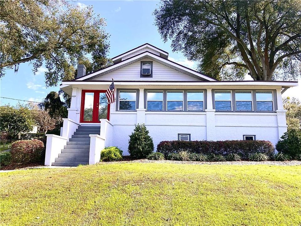 1st image of 1621 Lake Ave