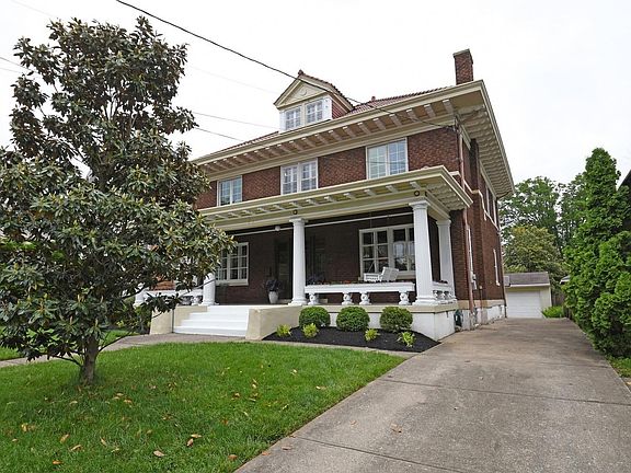 2nd image of 4208 Forest Ave