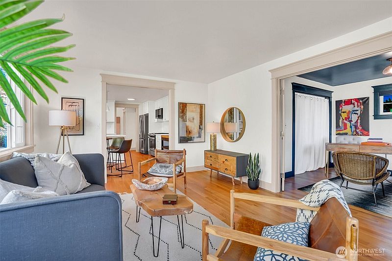 5th image of 5428 25th Avenue SW