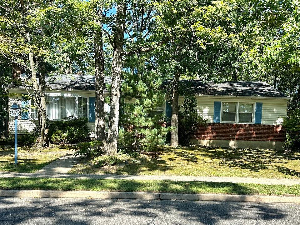 1st image of 379 Harrison Ave