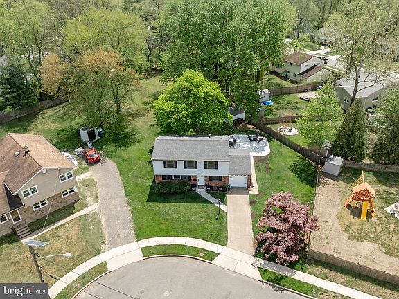 3rd image of 2 Grass Rd