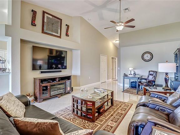 5th image of 26641 Bonita Fairways Blvd Unit 204