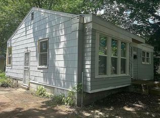 15847 W Parkway St, Detroit, MI 48223