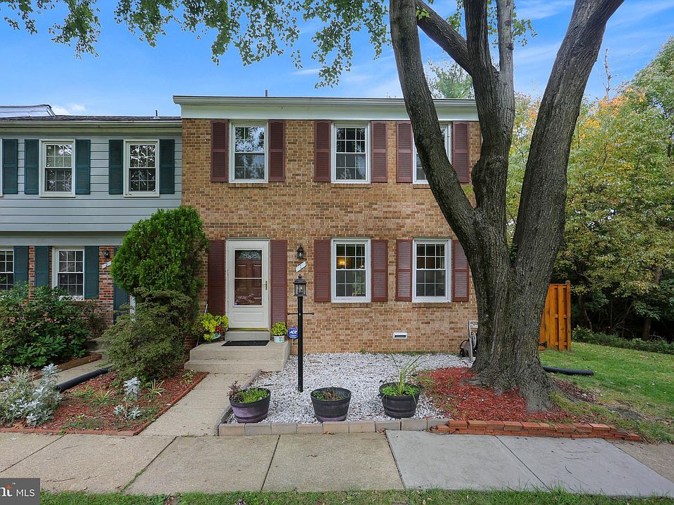 1st image of 1 Chantilly Ct