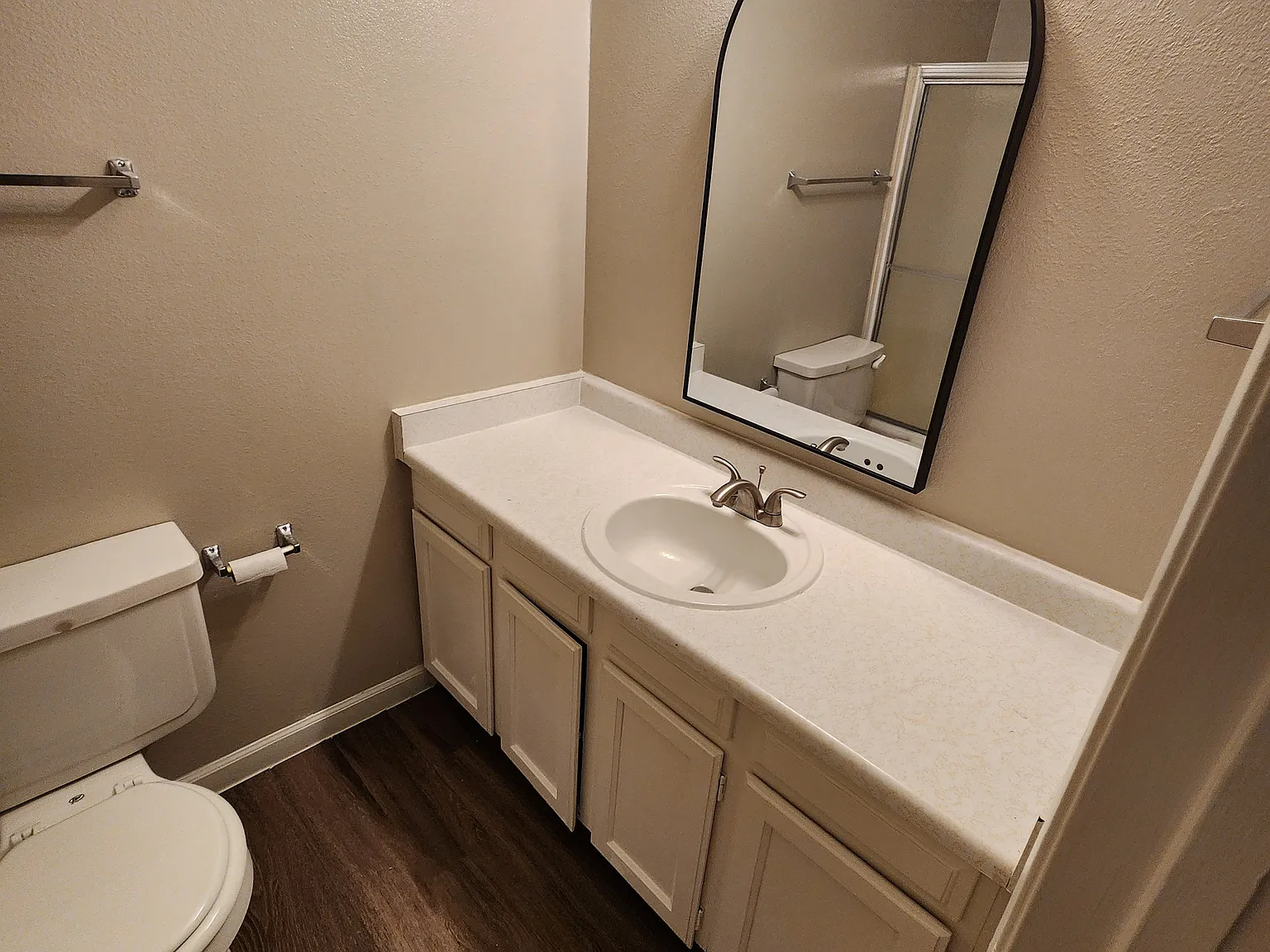 3 bed, 1165 sqft, $3,100 — Photo 4