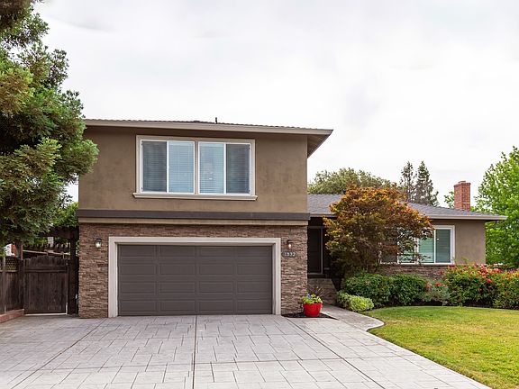 3rd image of 1332 Los Palos Way