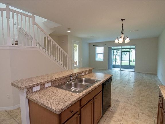 2nd image of 2825 Shady Willow Ln