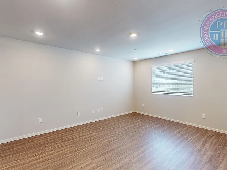 862 Sifuentez Ct — Photo 6