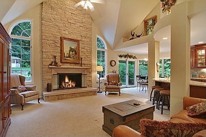 3rd image of 2337 Dunmore Dr