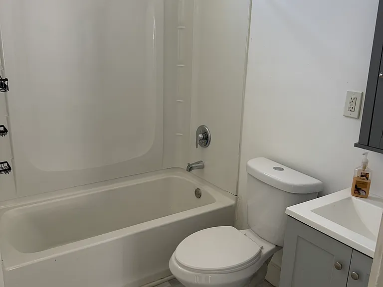 815 Campbell Ave #1 — Photo 10