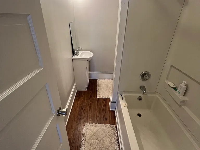 689 E Whittier St — Photo 19