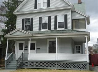 32 Dayton St #1, Worcester, MA 01609