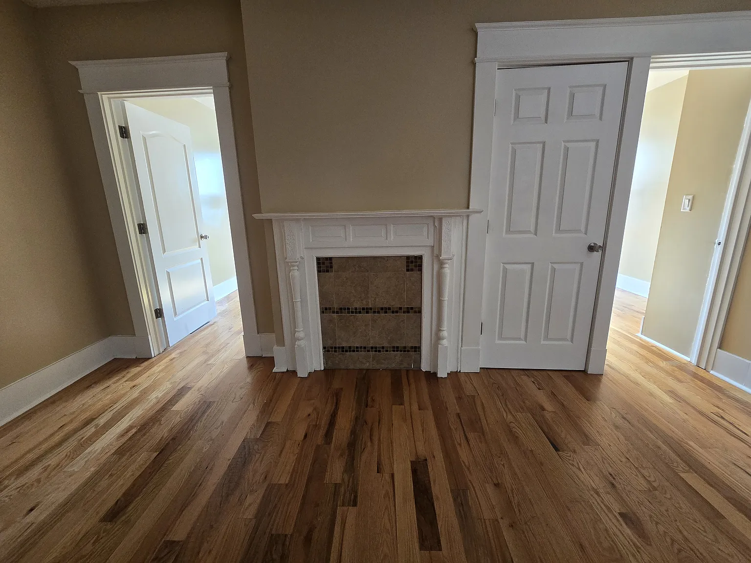2 bed, 650 sqft, $1,295 — Photo 3