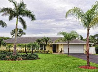 8528 SE Merritt Way, Jupiter, FL 33458