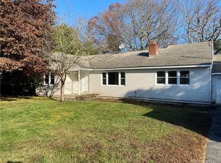 35 Podurgiel Ln, Uncasville, CT 06382
