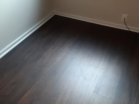5th image of 211 Gray Dr