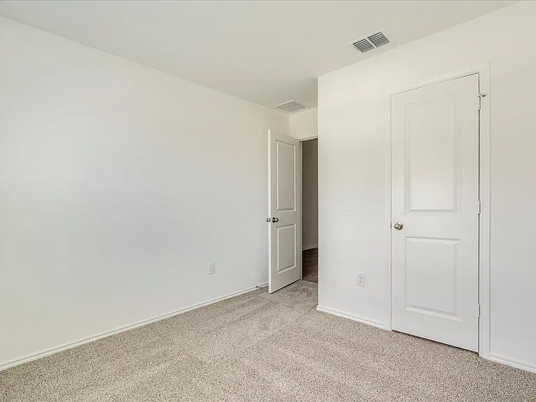 173 Balmorehea St — Photo 20