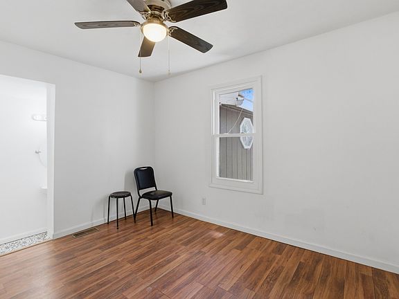 5th image of 2019 Cedar Bluff Dr
